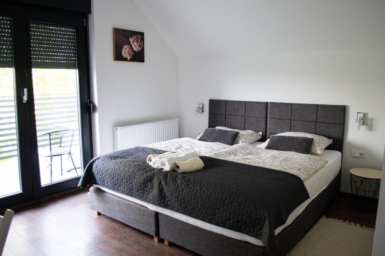 Kraljeva Hiza - Apartmani I Sobe Kralj Sveti Martin Na Muri Buitenkant foto