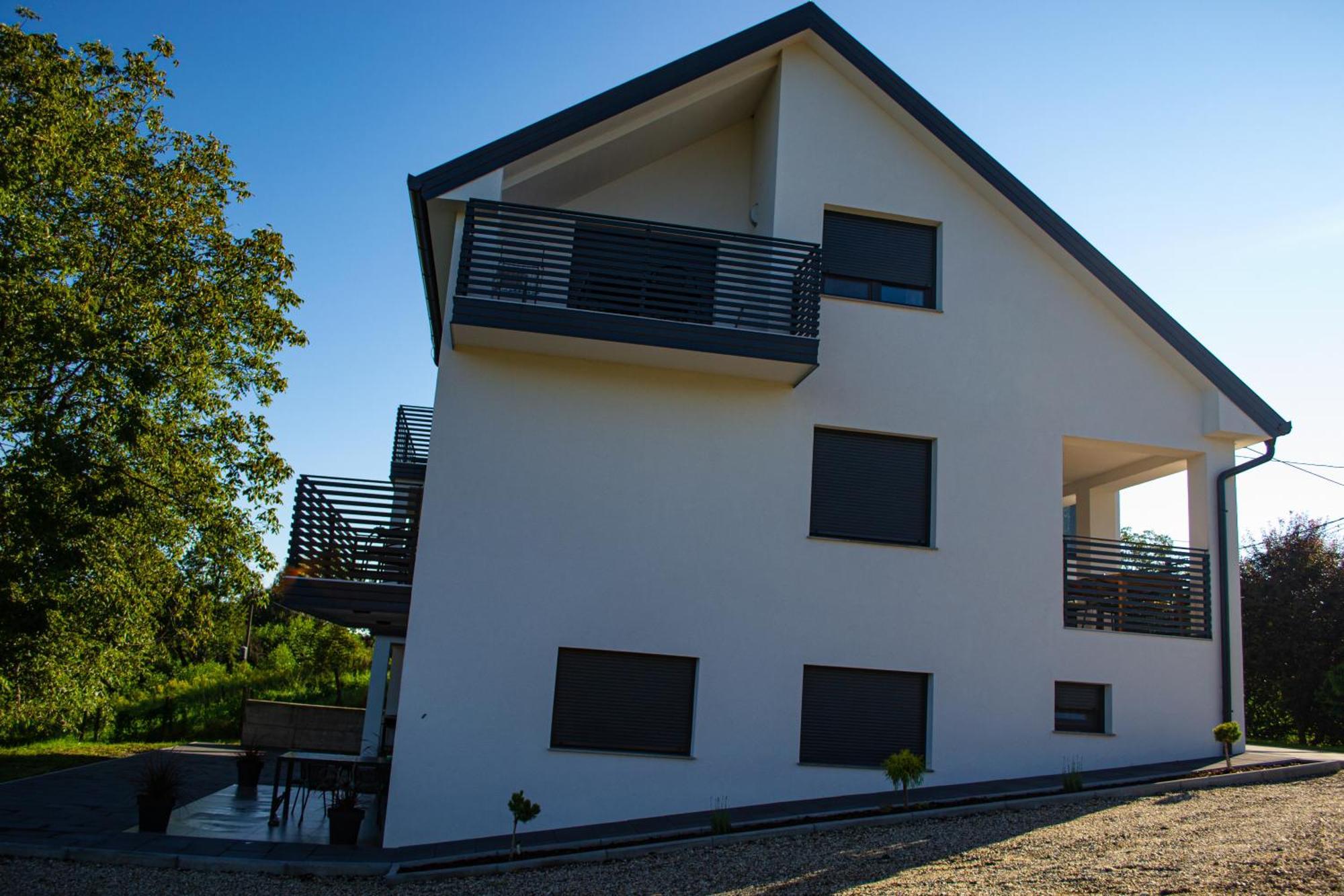 Kraljeva Hiza - Apartmani I Sobe Kralj Sveti Martin Na Muri Buitenkant foto