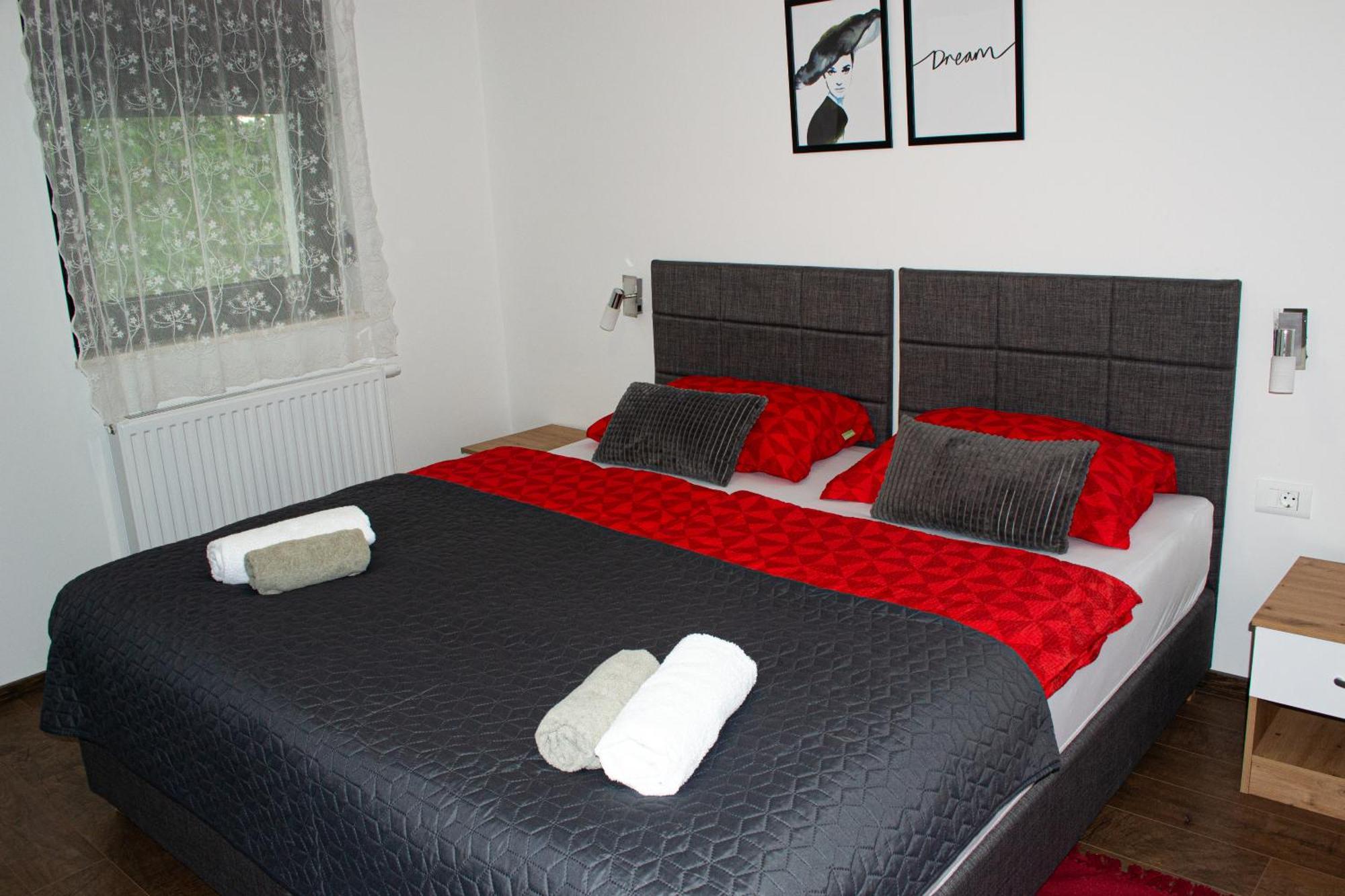 Kraljeva Hiza - Apartmani I Sobe Kralj Sveti Martin Na Muri Buitenkant foto