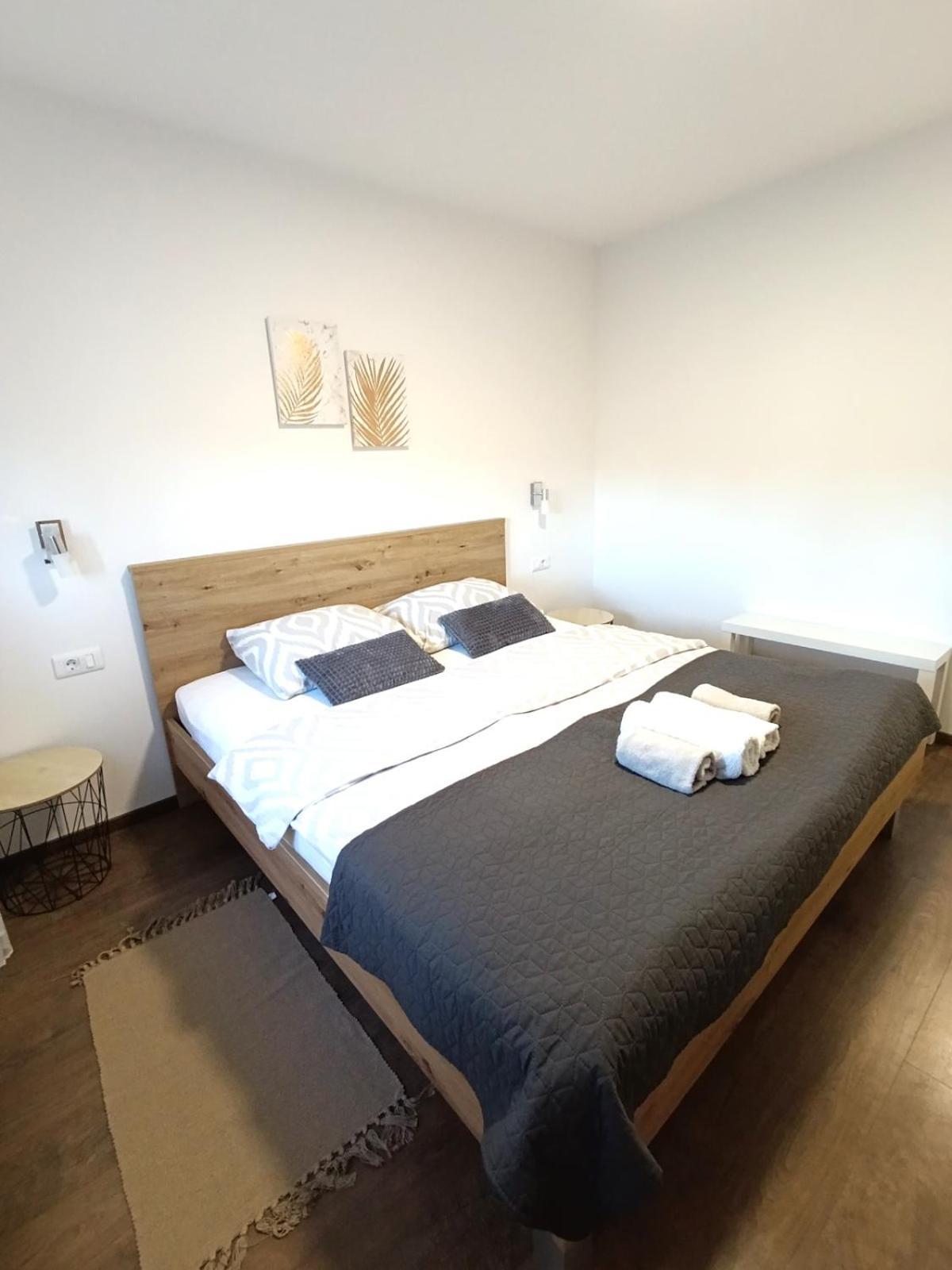 Kraljeva Hiza - Apartmani I Sobe Kralj Sveti Martin Na Muri Buitenkant foto